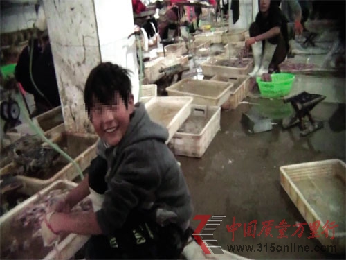 童工現(xiàn)身江蘇龍頭企業(yè) 勞動(dòng)局稱是老問(wèn)題